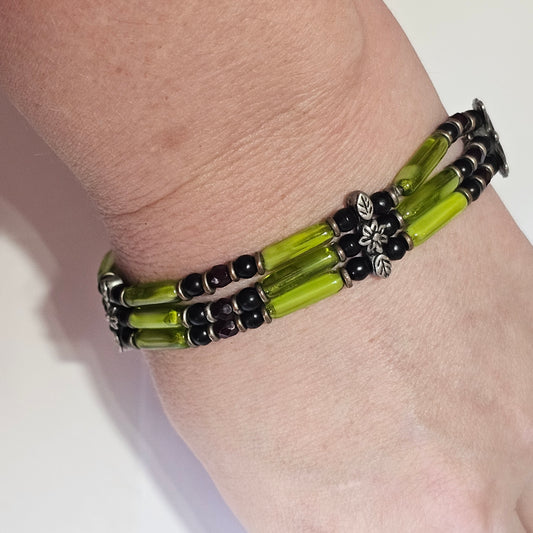 Green Tube Garnet Crystal Beaded Layered Bracelet Vintage