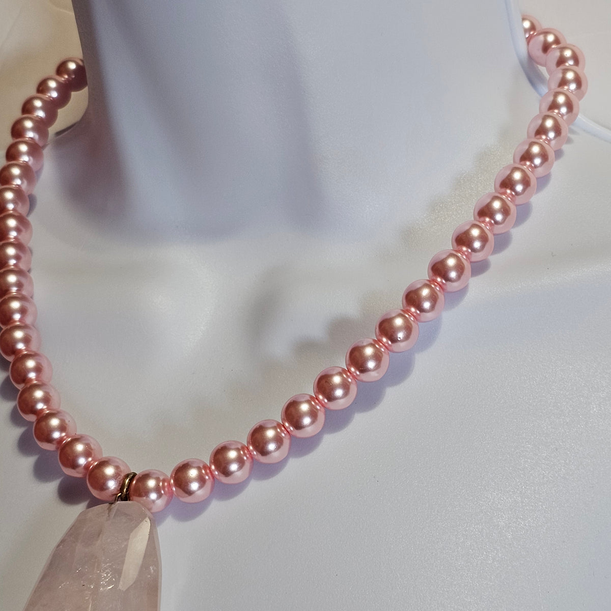 Stunning Pink Glass Beaded Chunky Rose Quartz Pendant Necklace Vintage