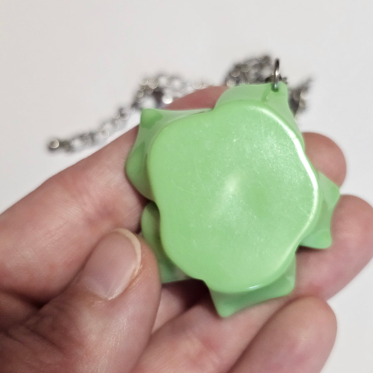 Green Molded Plastic Rose Pendant Necklace Vintage