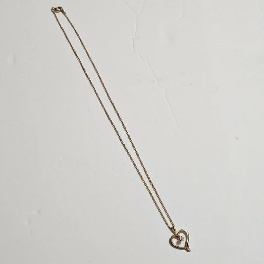 (639) Gold Plated Dainty Heart Pendant Necklace Chain Feminine Romantic