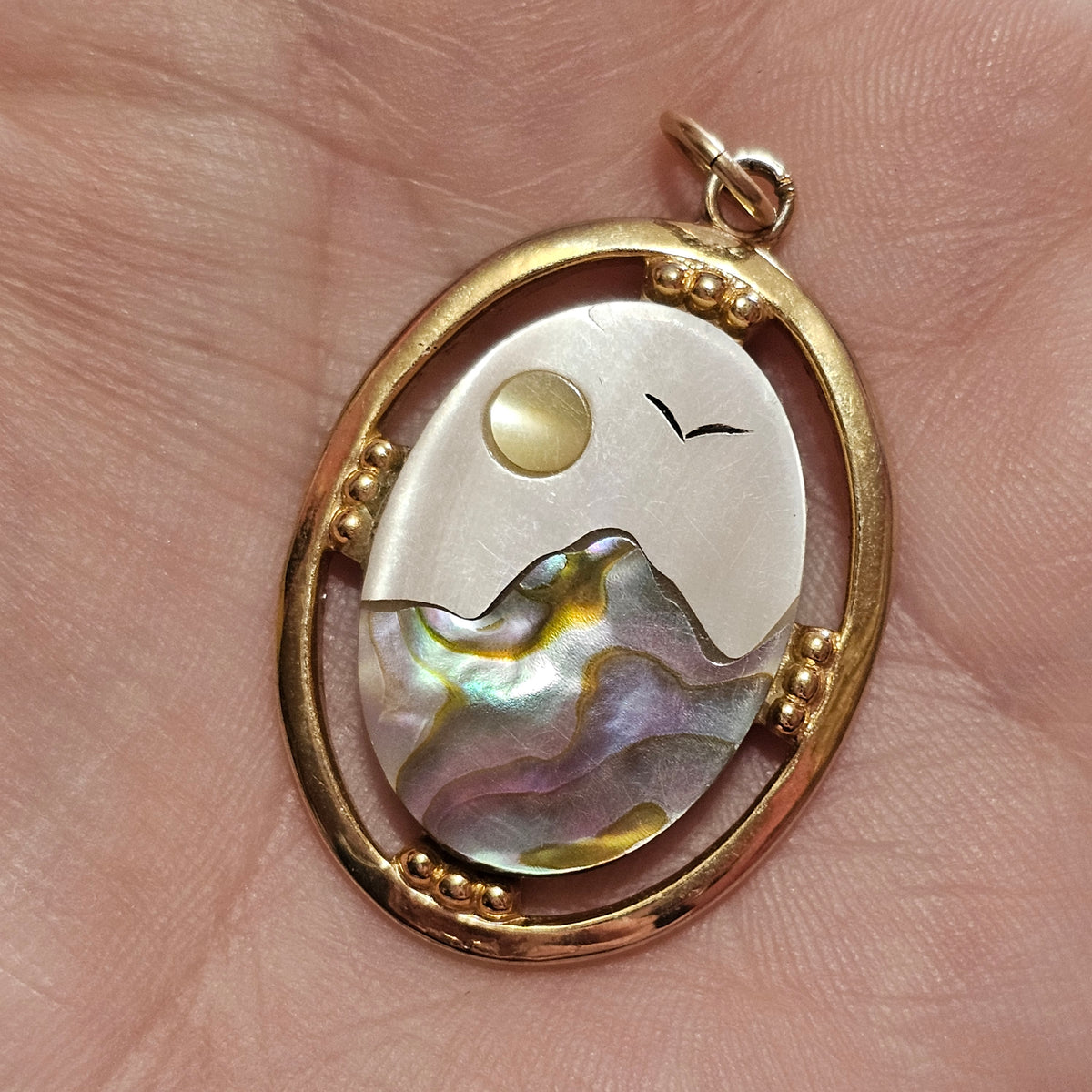 Gold-tone Picturesque Abalone Mother of Pearl Elegant Portrait Pendant Only