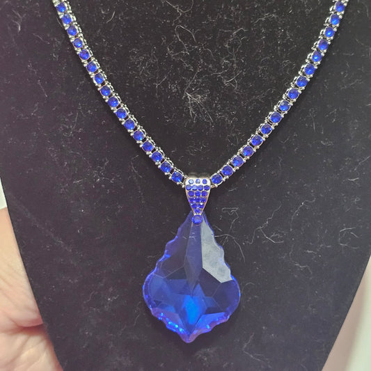 Stunning Blue Rhinestone Chain Acrylic Pendant Silver-tone Fancy Formalwear