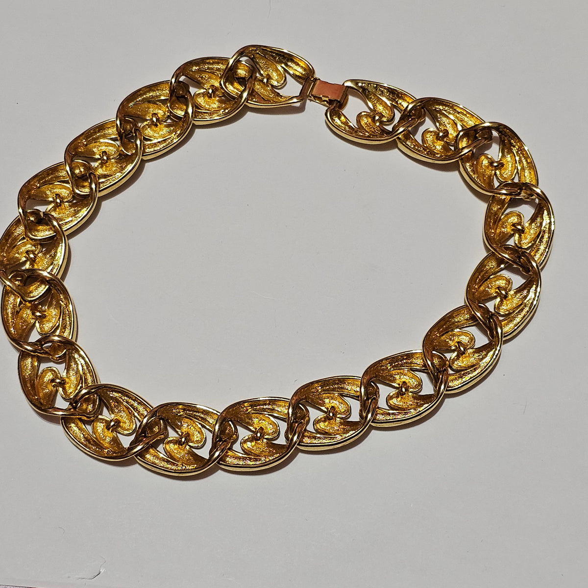 Chunky Huge Gold-tone Designer Style Vintage Necklace Statement Chain