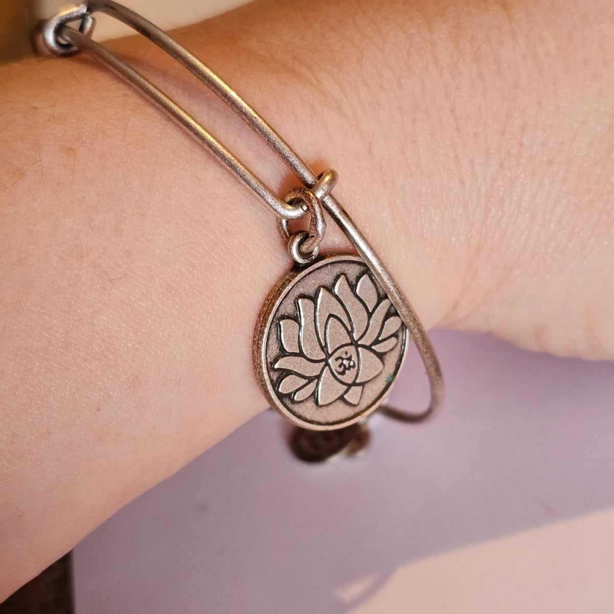 Alex And Ani Lotus Flower Charm Bangle Energy Ohm Om Bracelet Silver Tone 2013