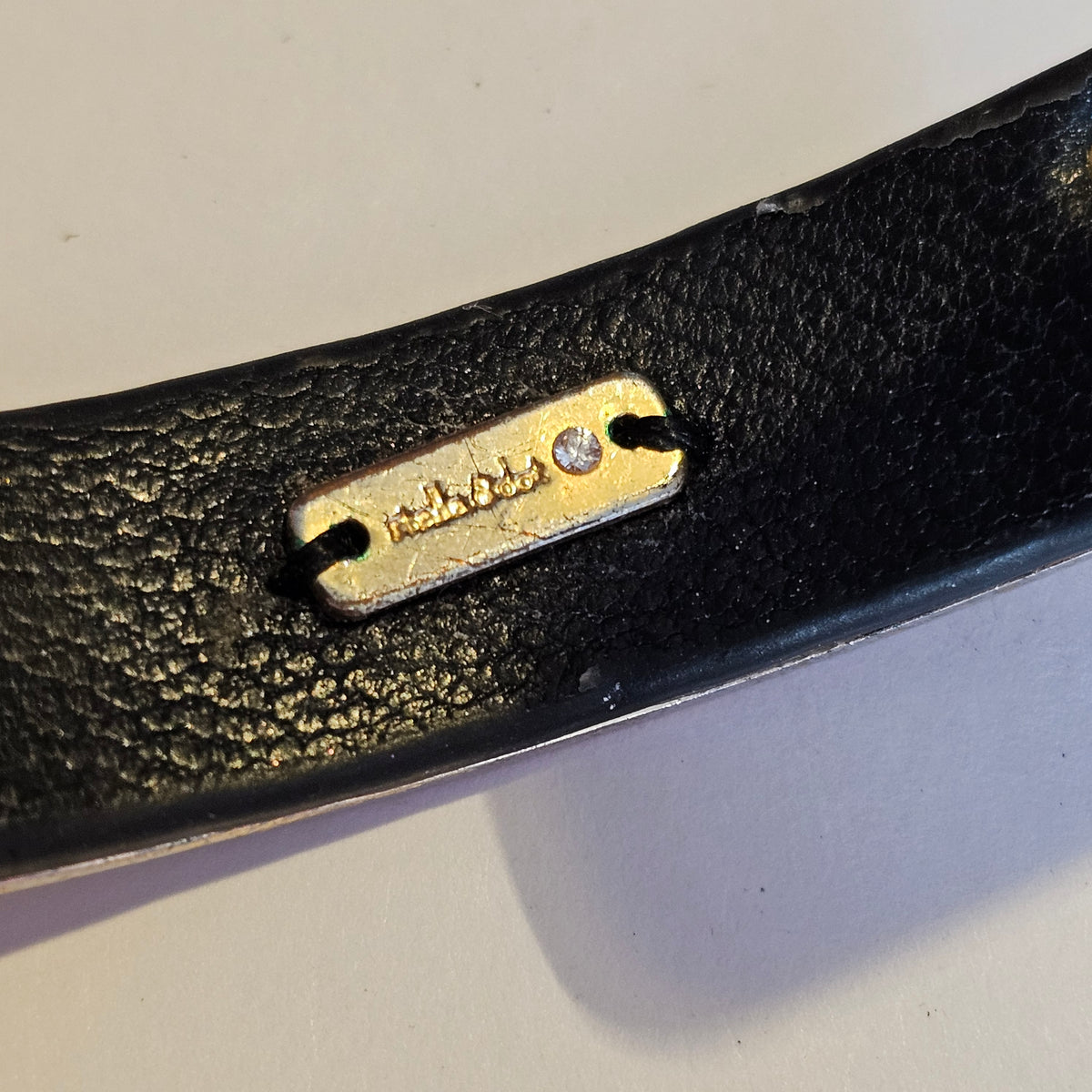Stella And Dot Leather Lined Gold Tone Abstract 6.5 In Cuff Bracelet