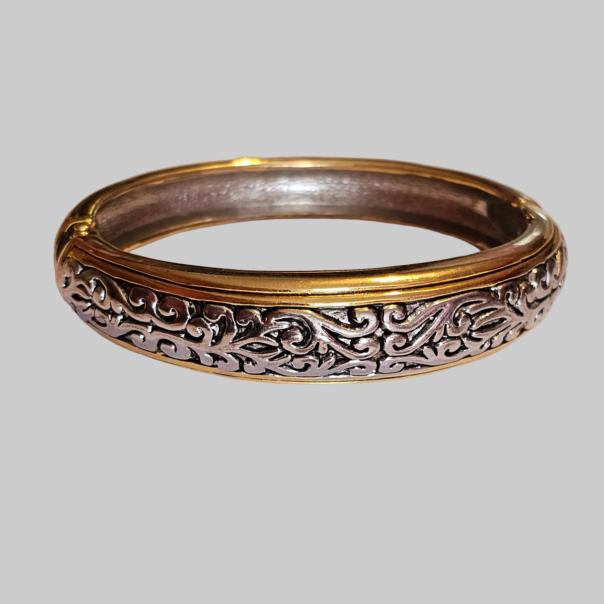 Designer Bali Style Etched Costume Jewelry Bangle Bracelet 6.5 In Small Womens