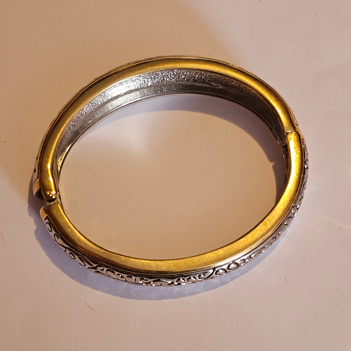 Designer Bali Style Etched Costume Jewelry Bangle Bracelet 6.5 In Small Womens