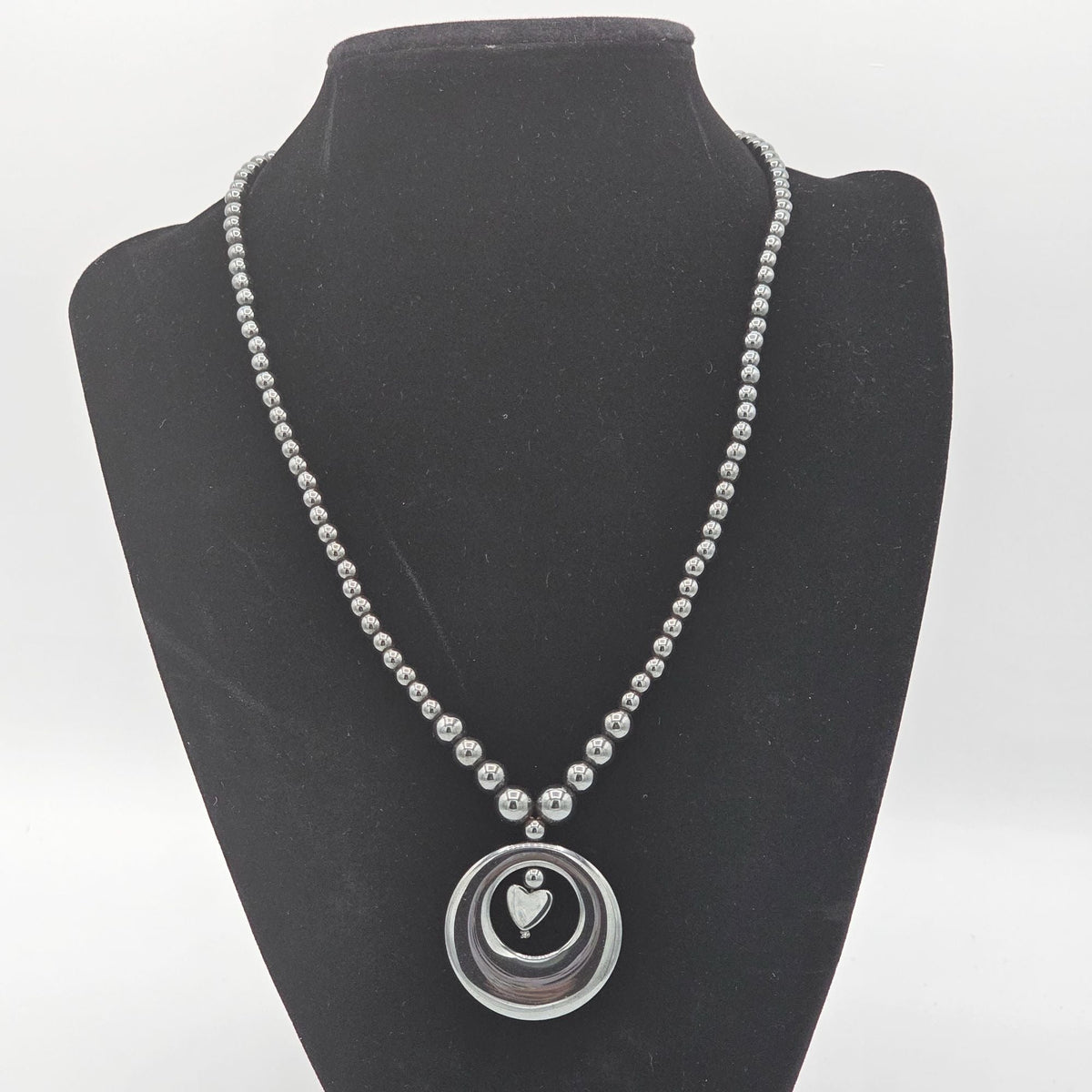 (146) Vintage Black Hematite Beaded Necklace Heart in the Center of a Ring