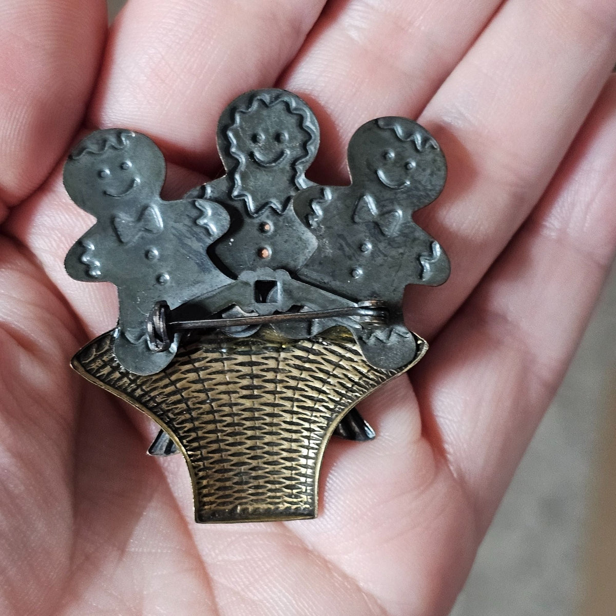 Gingerbread Men Basket Brooch Enamel Green Ribbon Rhinestone Accent Holiday