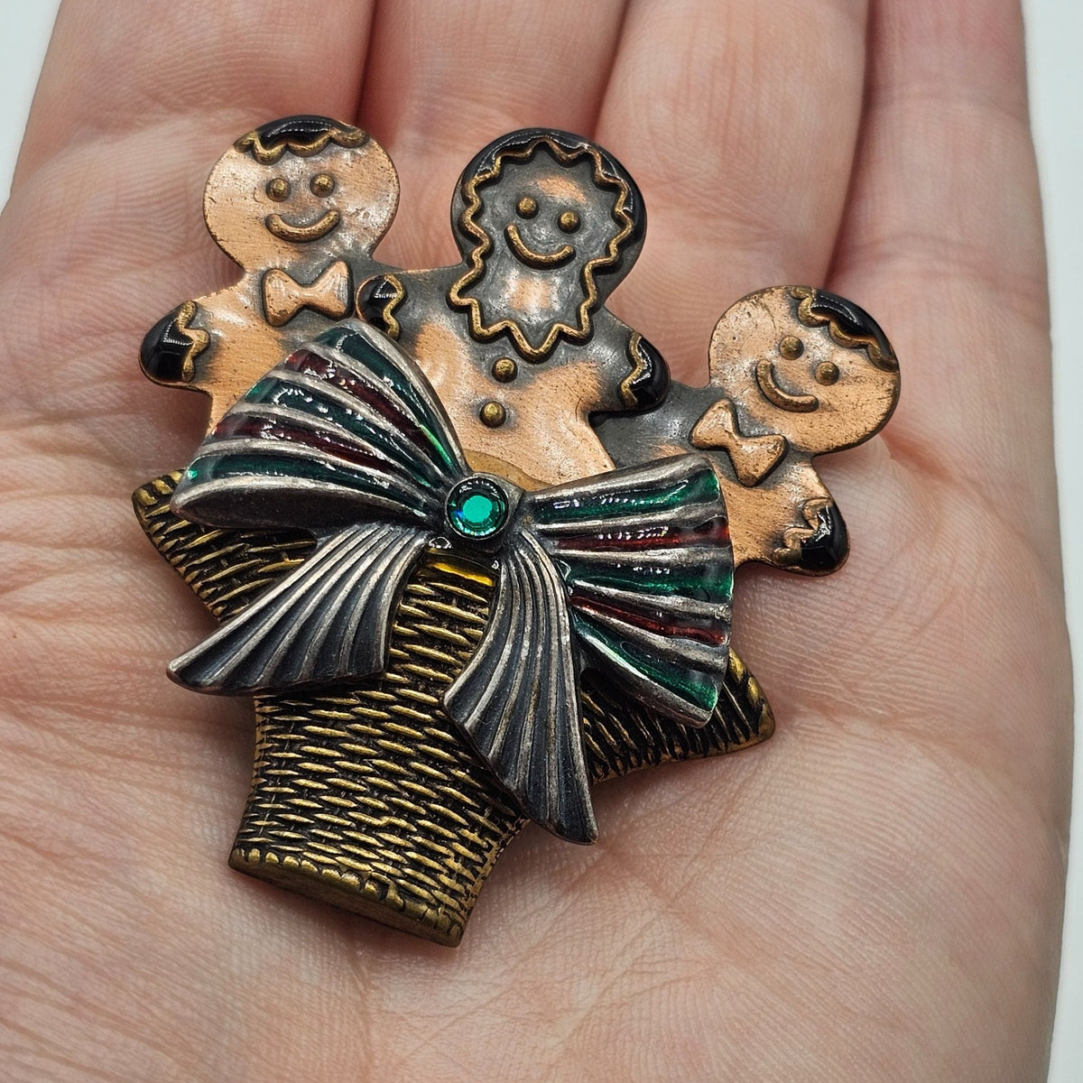 Gingerbread Men Basket Brooch Enamel Green Ribbon Rhinestone Accent Holiday