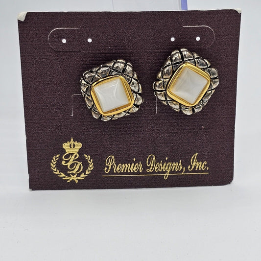 (680) Vintage Premier Designs NOS Clip-on Earrings Square Two Tone Milky MOP Center