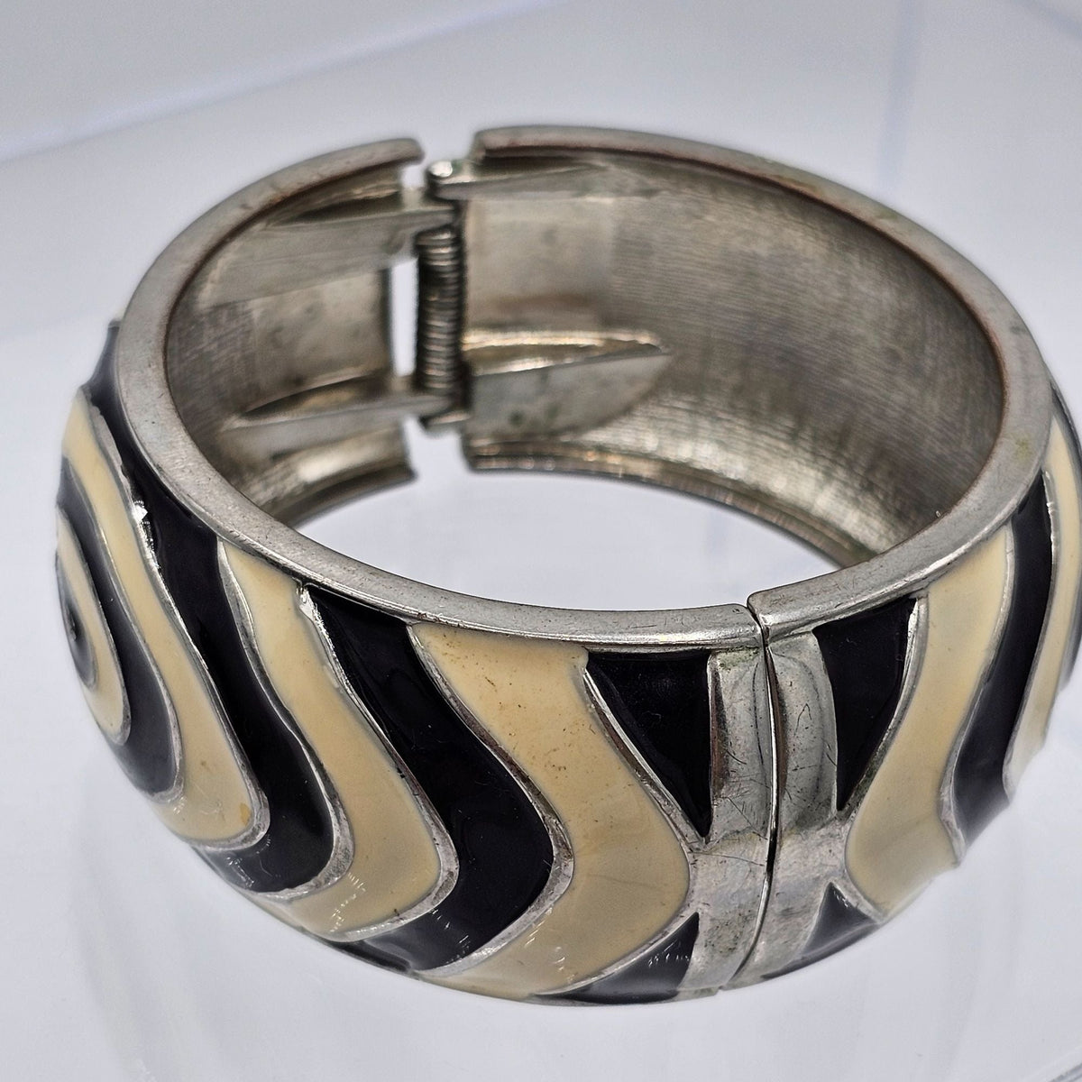 Enamel Black White Groovy Abstract Huge Clamper Bracelet