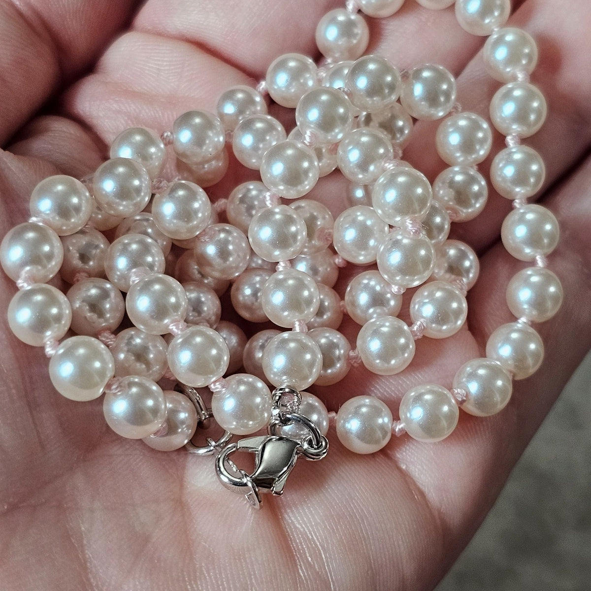 Elegant Light Pink Glass Faux Pearl Necklace 24 in Vintage Romantic Gift Girly
