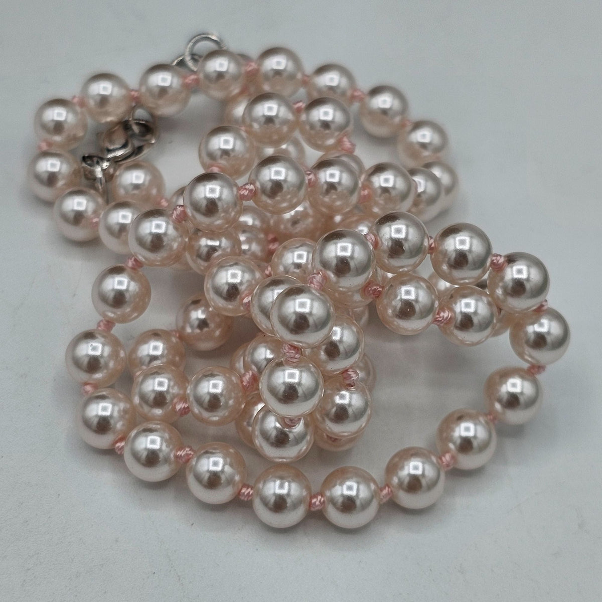 Elegant Light Pink Glass Faux Pearl Necklace 24 in Vintage Romantic Gift Girly