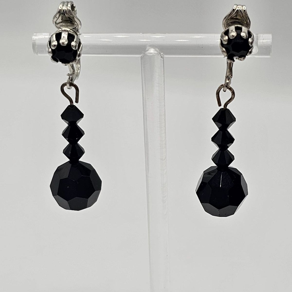 (169) Hobe Vintage Black Faceted Glass Beaded Mourning Necklace Dangle Earrings Set