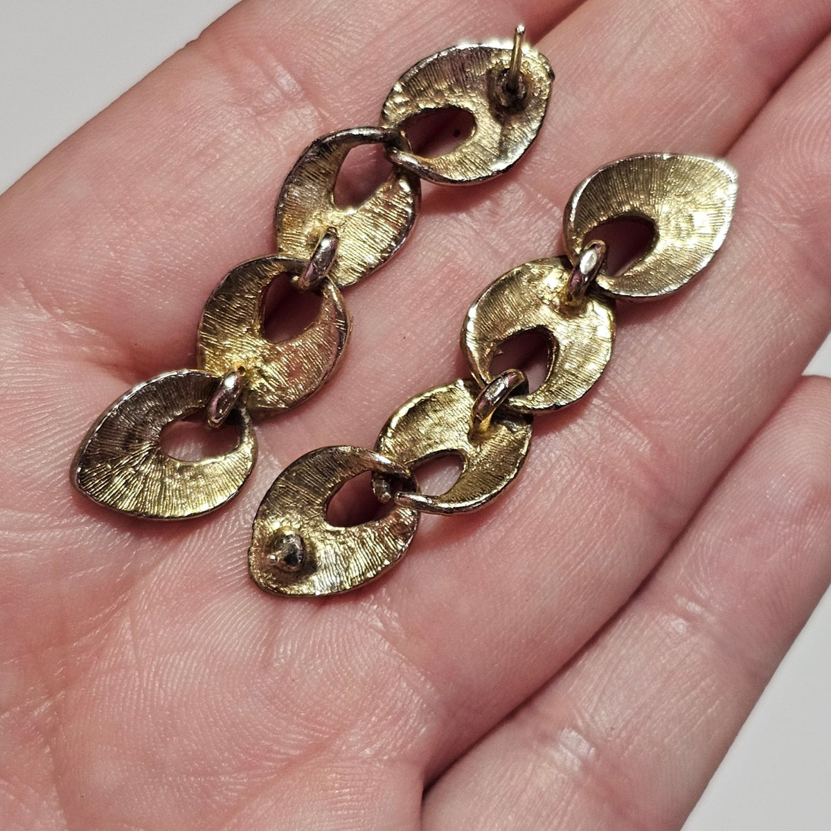 (698) Gold Blush Enamel Linked Dangle Earrings