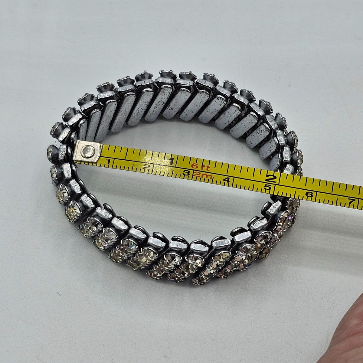 (123) Signed Japan Rhinestone Stretch Expansion Bracelet Vintage