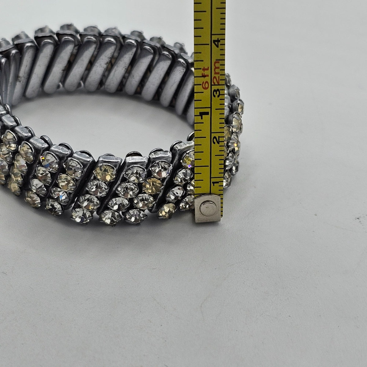 (123) Signed Japan Rhinestone Stretch Expansion Bracelet Vintage