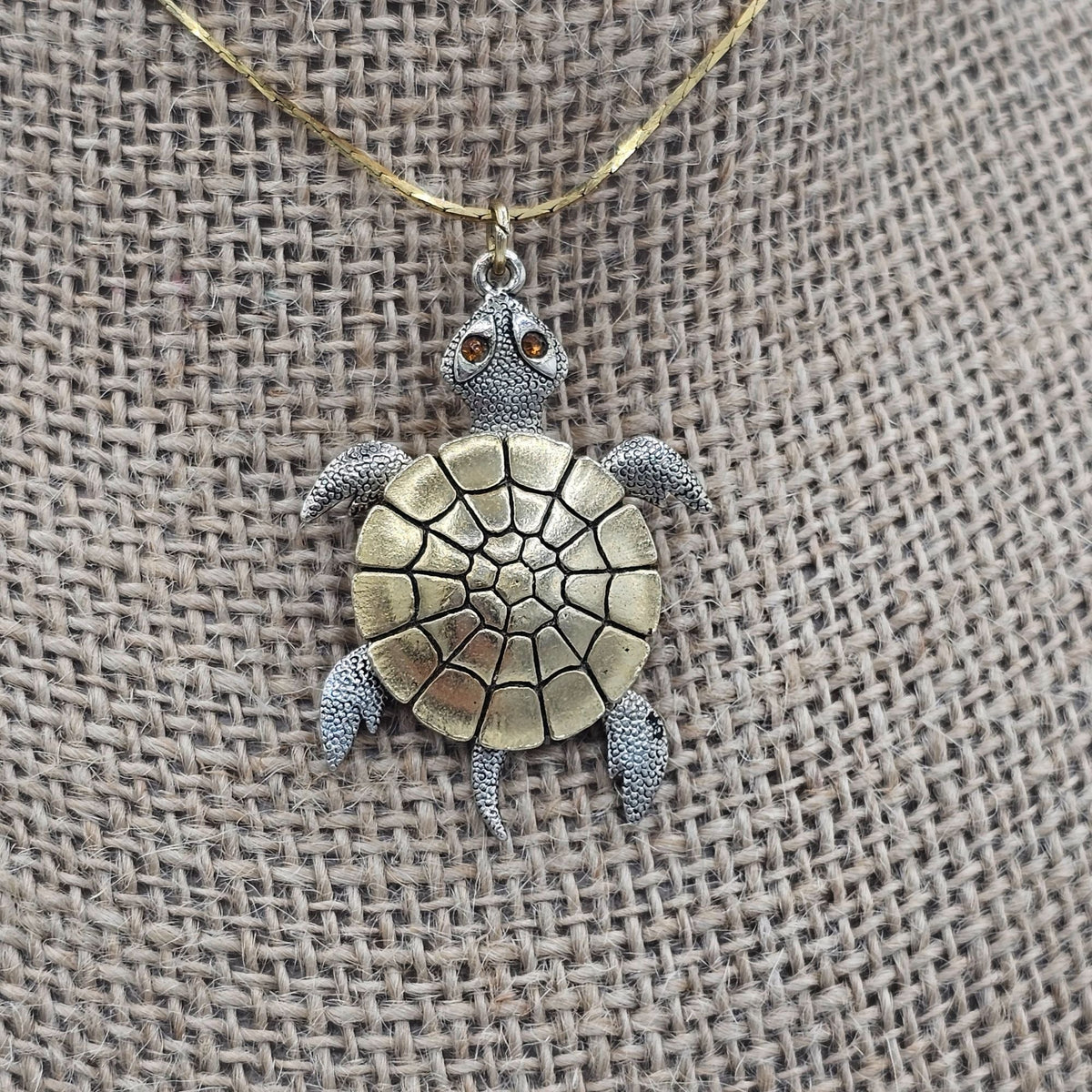 Two Tone Articulated Turtle Pendant Necklace Gold-tone Chain Vintage