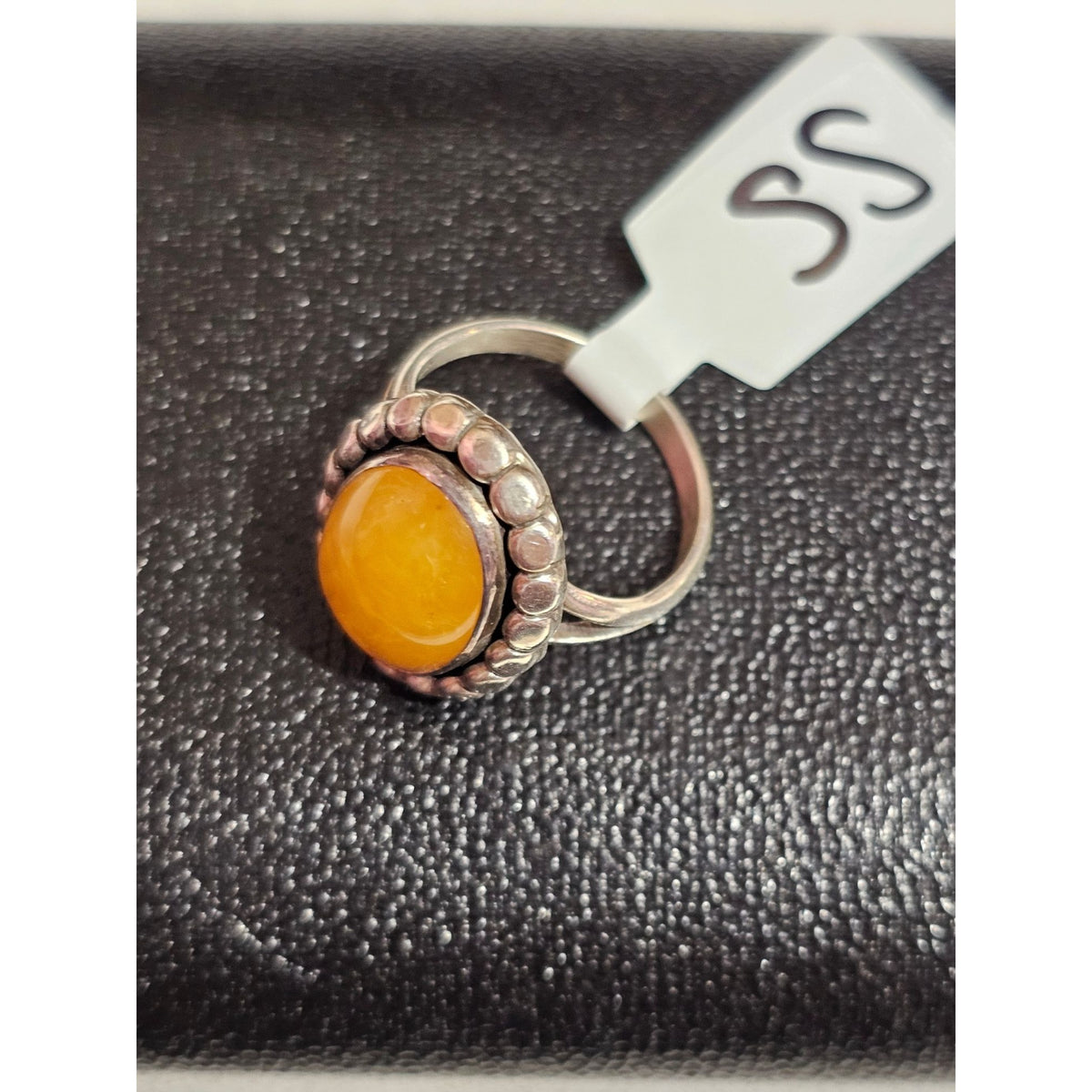 (723) DRT Sterling Silver Ring Yellow Butterscotch Amber Oval Stone Edge Design