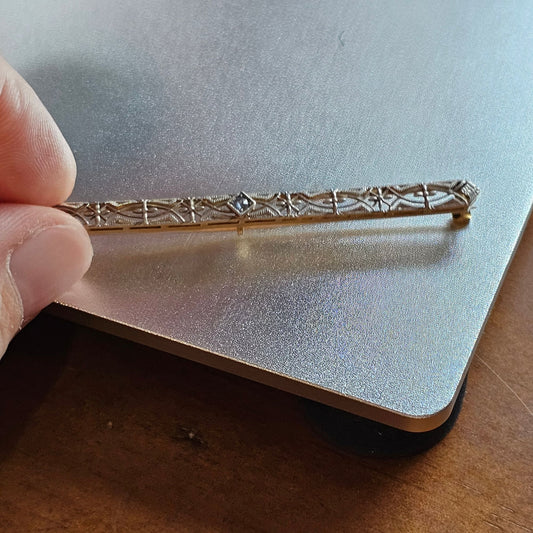 (286) 14k White Gold Blue Sapphire Art Deco Filigree C-clasp Bar Brooch Pin Intricate