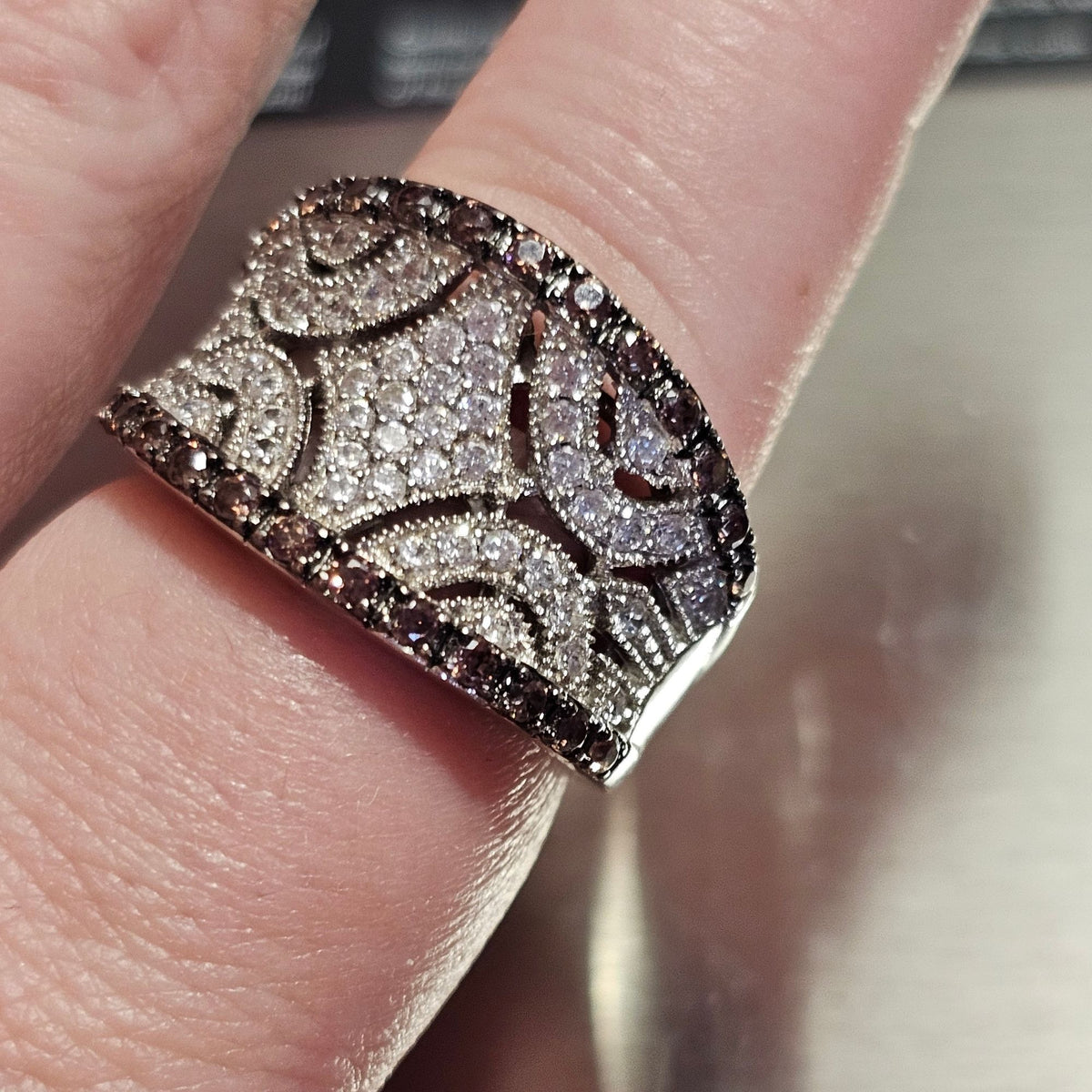 (719) Sterling Wide Band Ring Pave White Brown Cubic Zirconia Accents Size 8.75