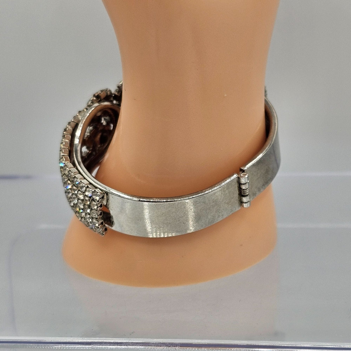 (133) Stunning Clear Rhinestones Silver-tone Clamper Bracelet Sparkly Vintage