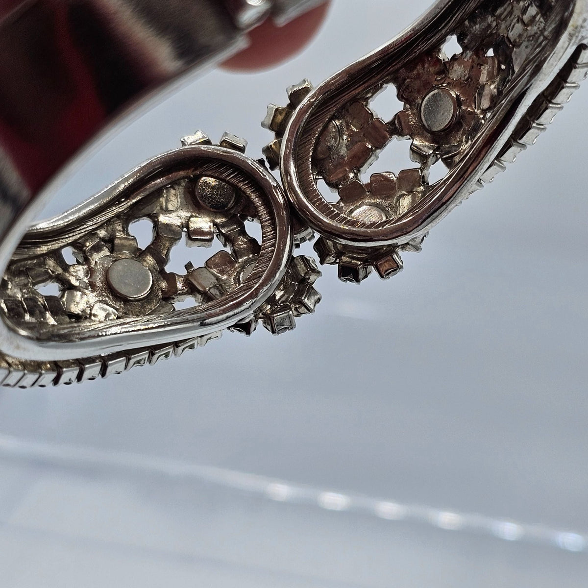 (133) Stunning Clear Rhinestones Silver-tone Clamper Bracelet Sparkly Vintage