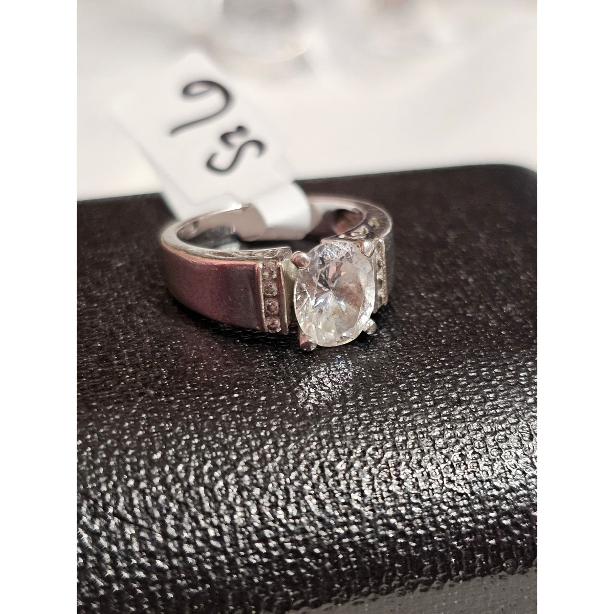 (721) Sterling Silver Oval Cubic Zirconia Ring Side Accents 925 Elegant Design