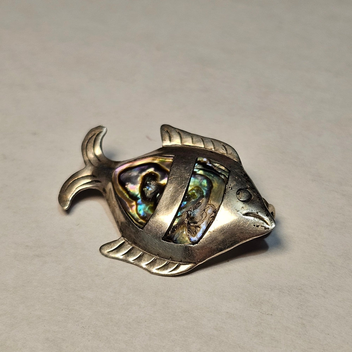 (708) Vintage Sterling Silver Fish Brooch Abalone Inlay Signed Taxco Mexico