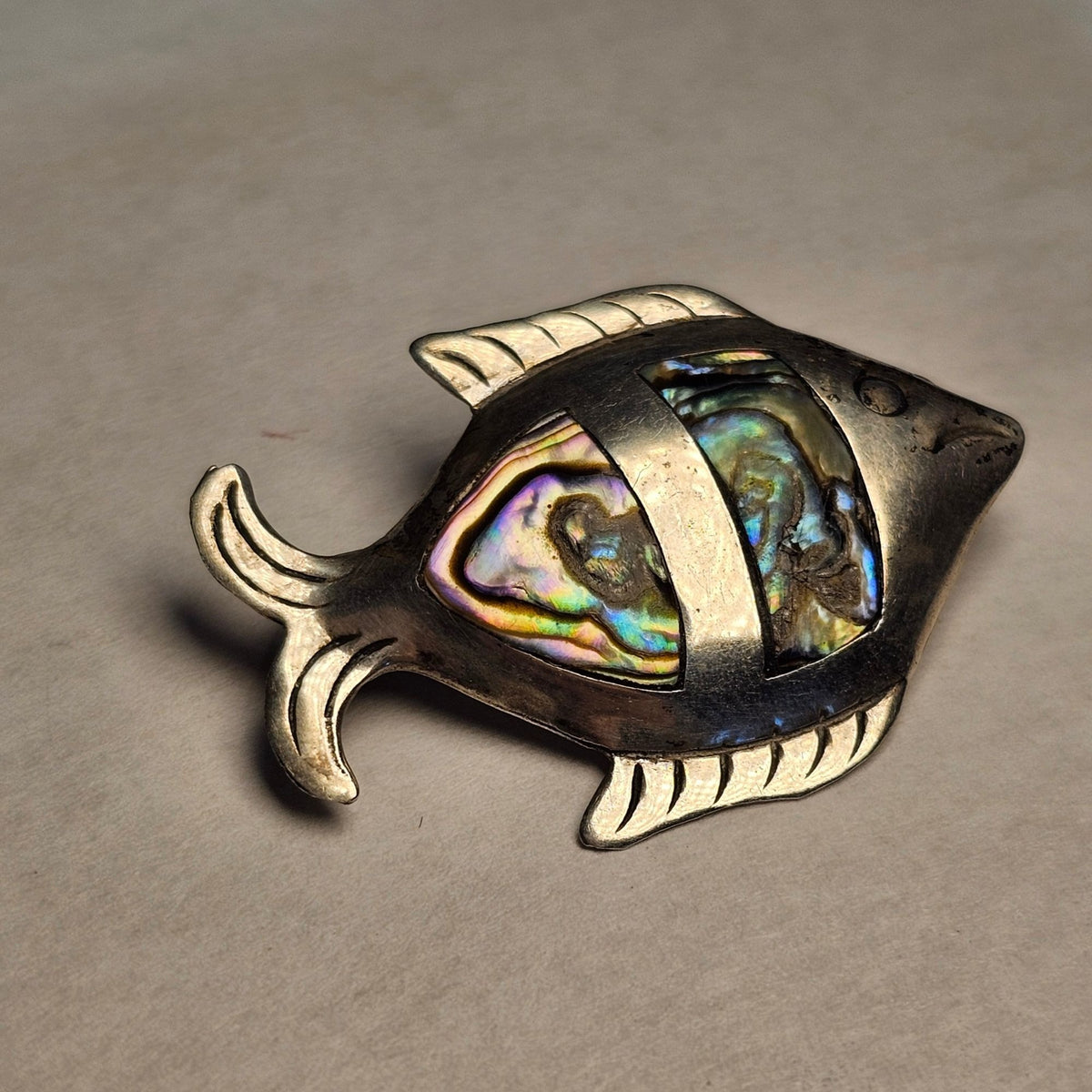 (708) Vintage Sterling Silver Fish Brooch Abalone Inlay Signed Taxco Mexico