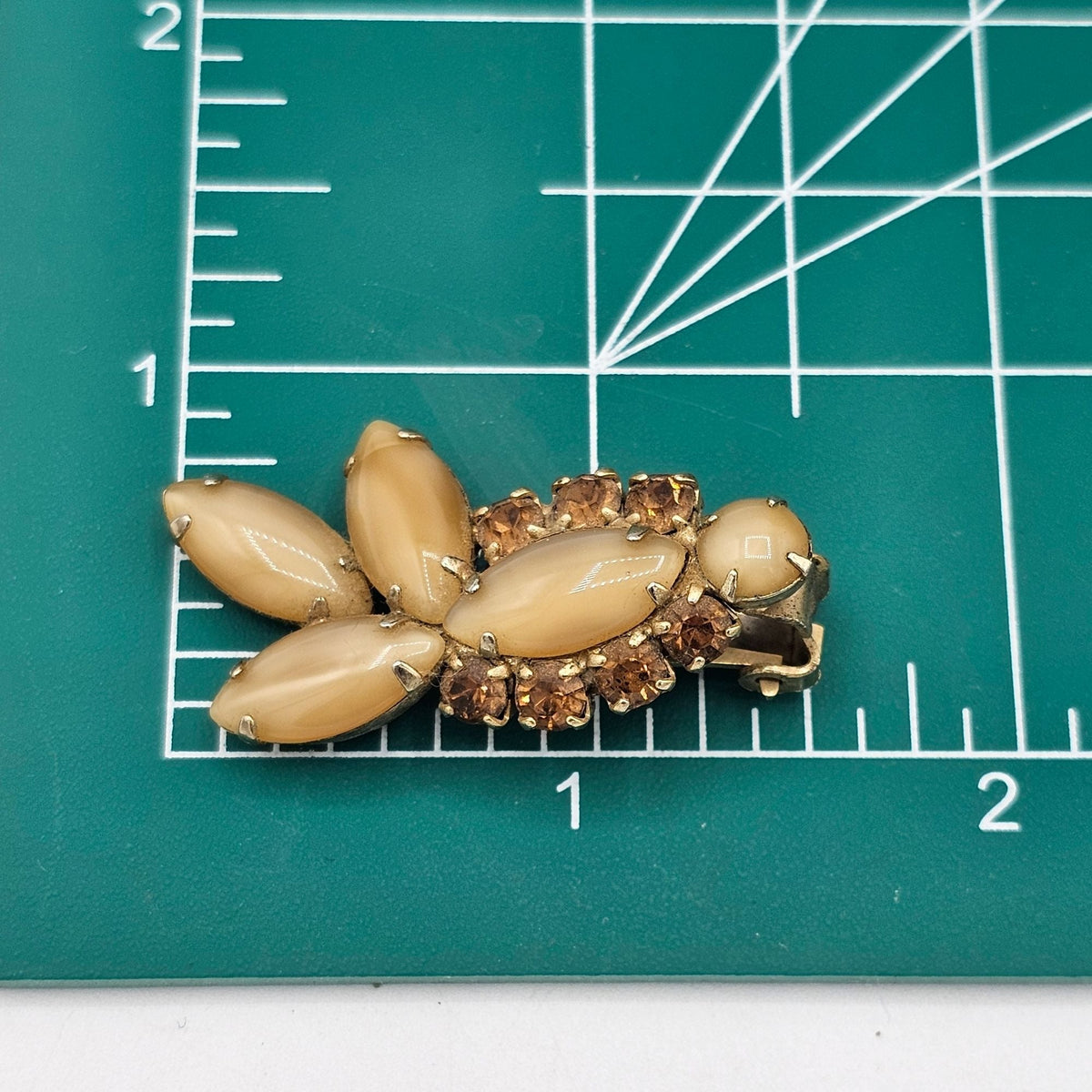 Vintage Gold-Tone Prong Amber Topaz Glass Bracelet ClipOn Earrings Floral Design