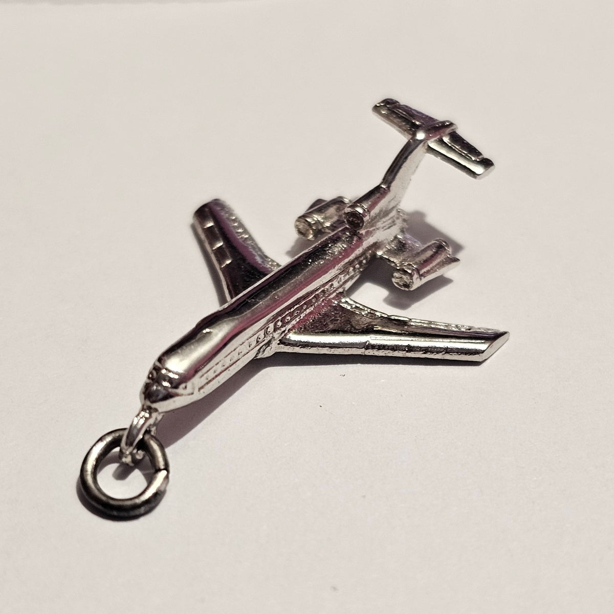 (740) Sterling Silver Airplane Charm Pendant By Wells Vintage Jewelry Collectible