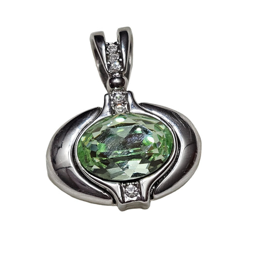 (435) William Wang Silver-tone Signed Pendant Green Oval Faceted Glass Crystal Accents