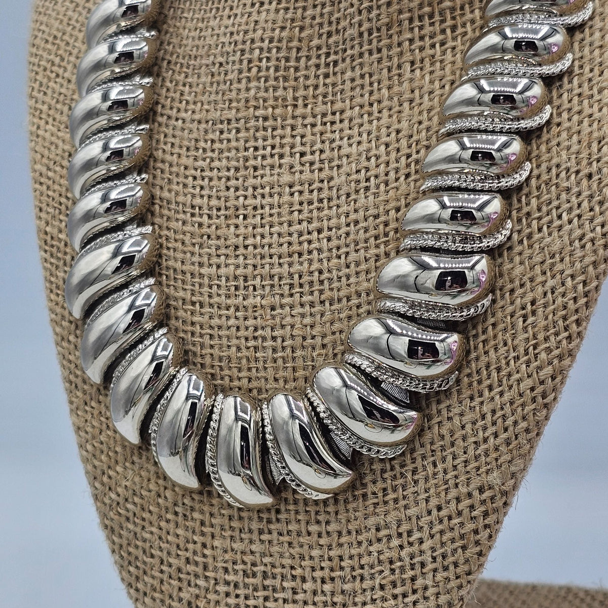 Vintage Napier Silver-Tone Chunky Statement Necklace Textured Links Fold-Over Clasp