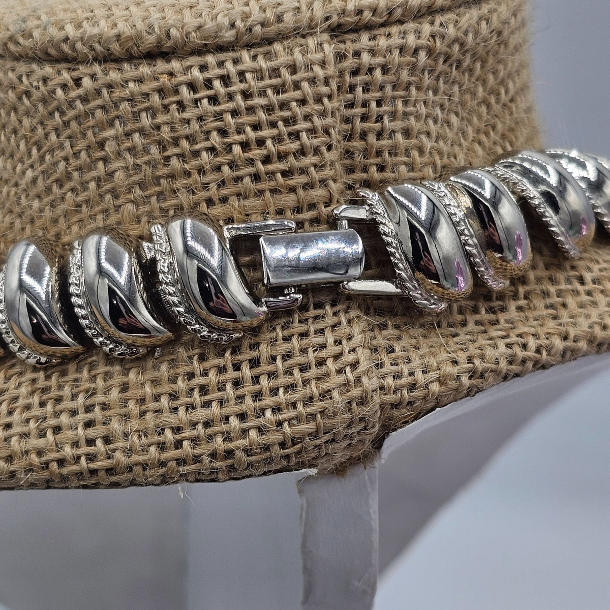 Vintage Napier Silver-Tone Chunky Statement Necklace Textured Links Fold-Over Clasp
