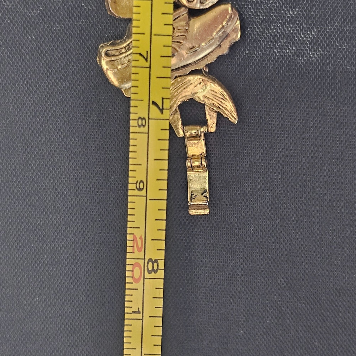 Vintage Gold-Tone Golf-Themed Charm Bracelet Unique Motifs Double Chain Design