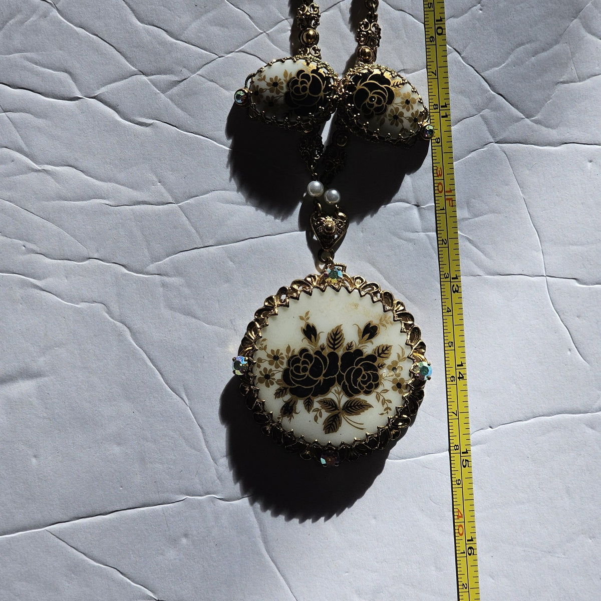 (600) Vintage Clip Earrings Set West Germany Pendant Necklace Elegant Black Gold Glass