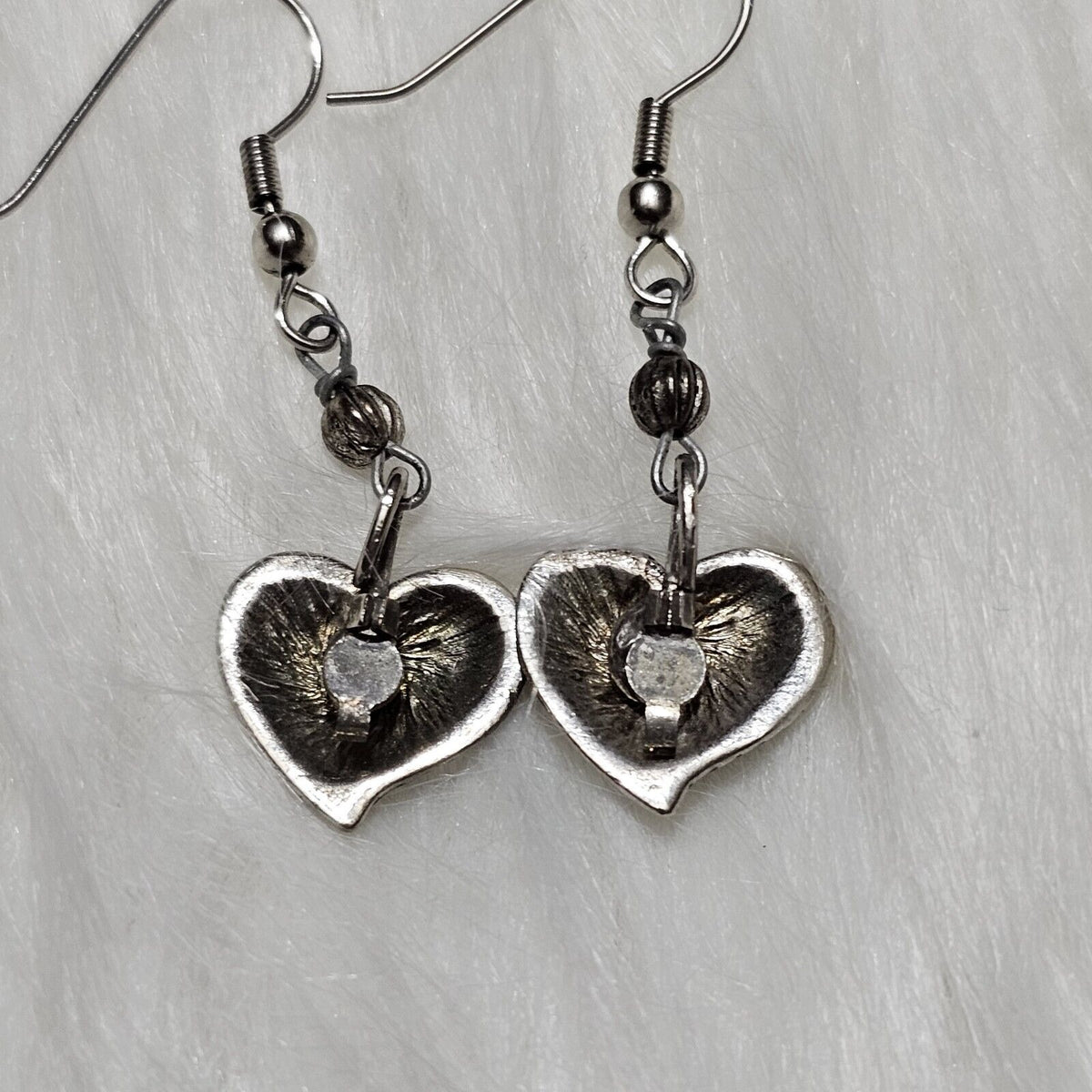 (651) Heart Earrings Silver-tone Earrings Wire Hook Handcrafted Gift Ideal