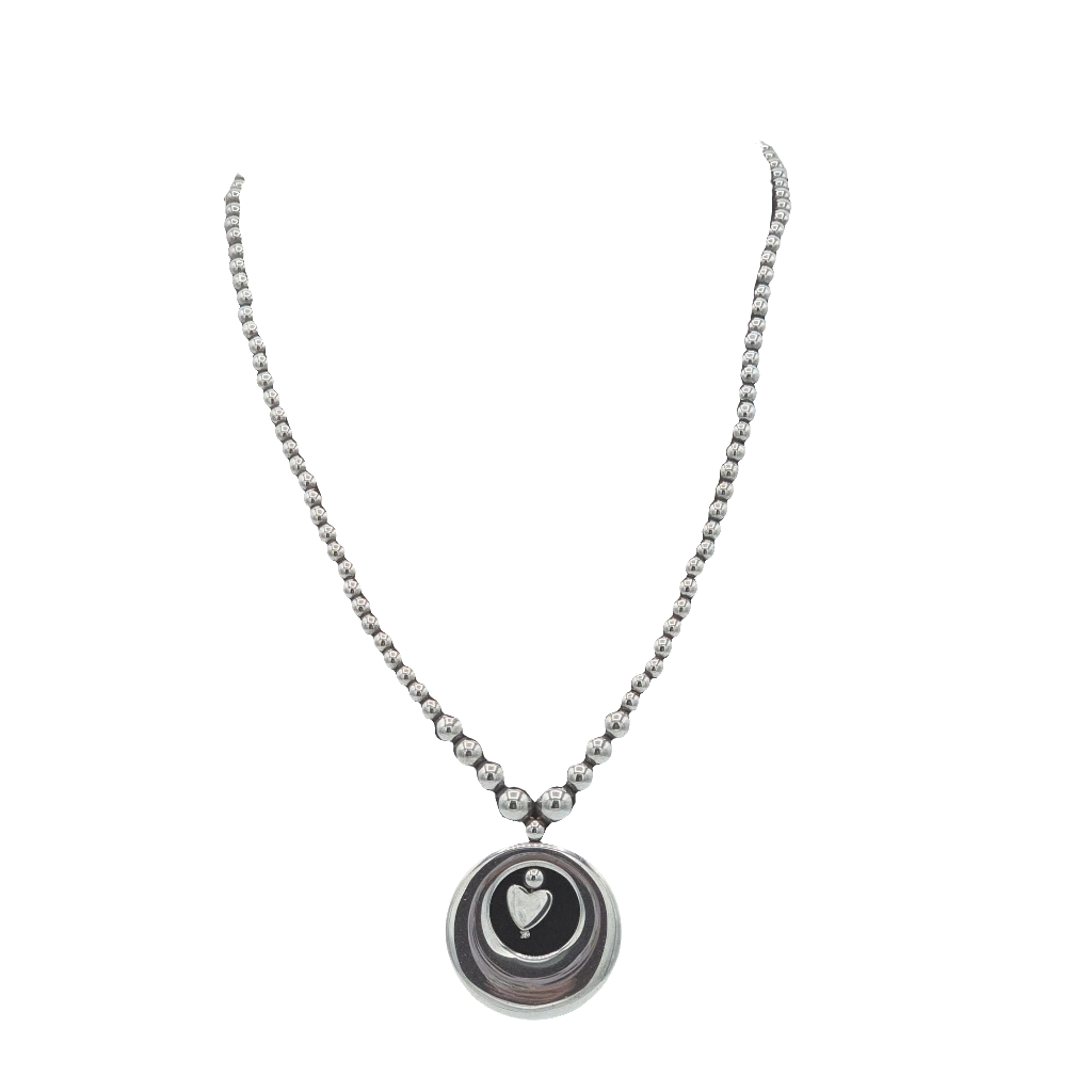 (146) Vintage Black Hematite Beaded Necklace Heart in the Center of a Ring