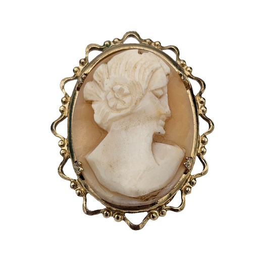 Vintage Carved Shell Women's Portrait Cameo Brooch Pin Gold-tone Scalloped Edge
