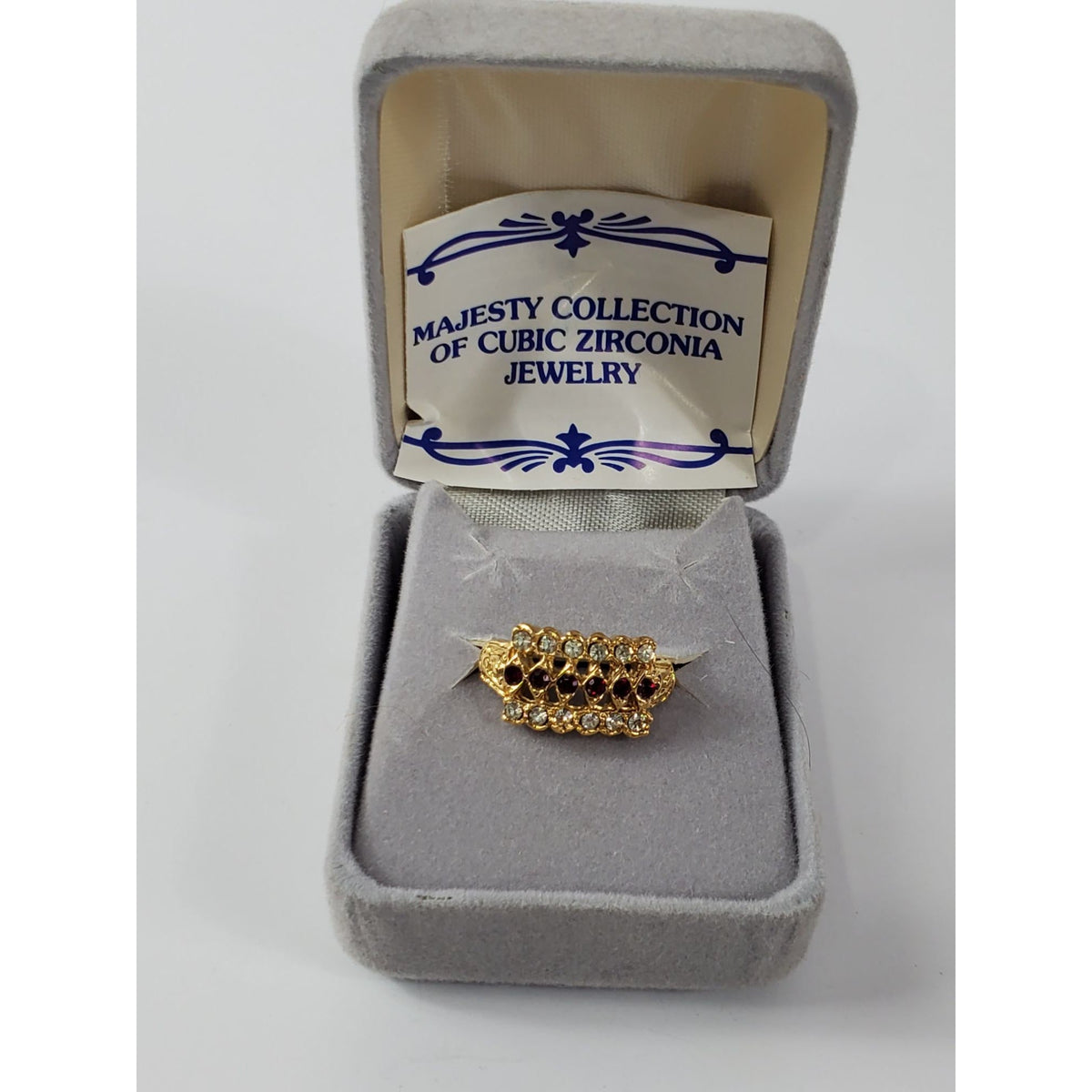 (175) Vintage Majesty Princess Garnet Clear Cubic Zirconia Ring Size 5