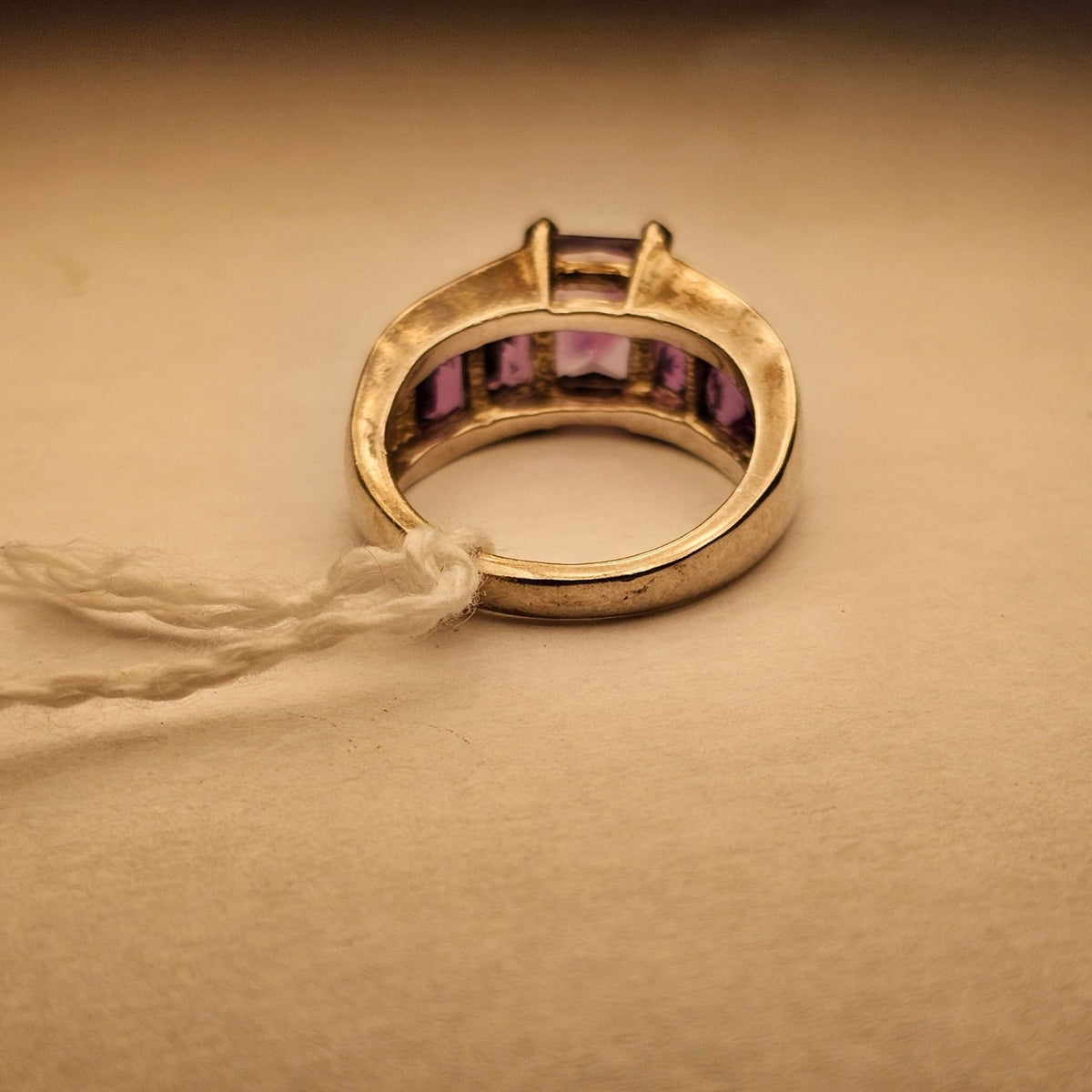 (730) Sterling Silver Vintage Purple Gemstone Ring Size 6 Signed Hong Kong 925