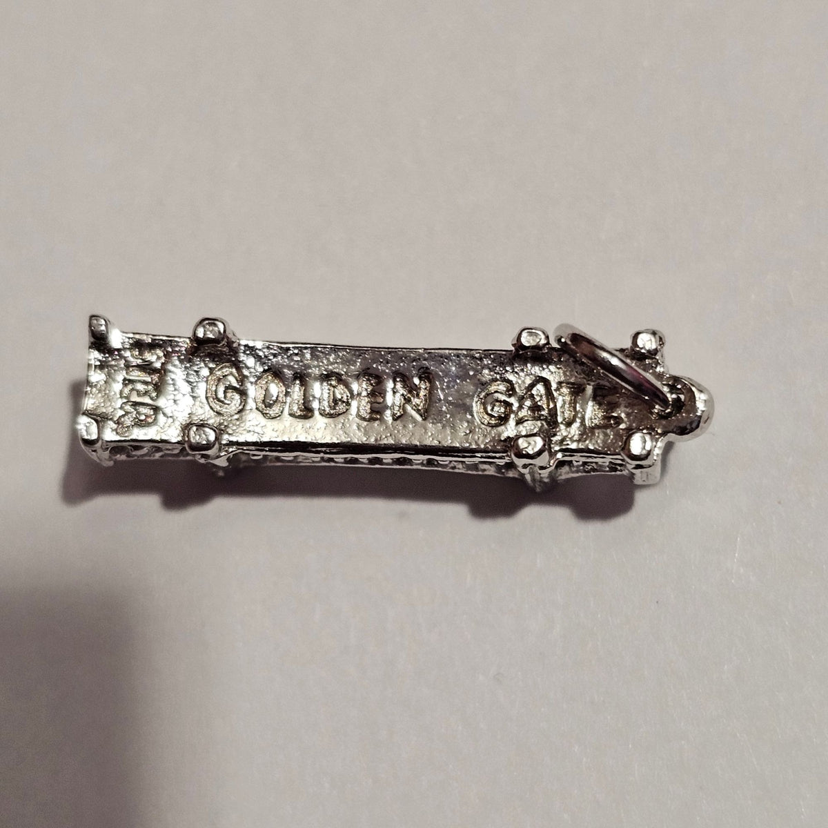 (751) Golden Gate Bridge Sterling Silver Souvenir Charm Pendant