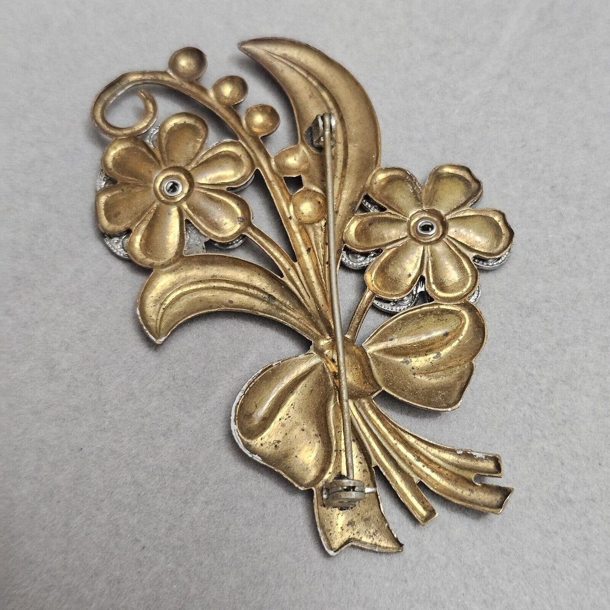 (703) Bronze Huge Floral Brooch Vintage Over 3 inches