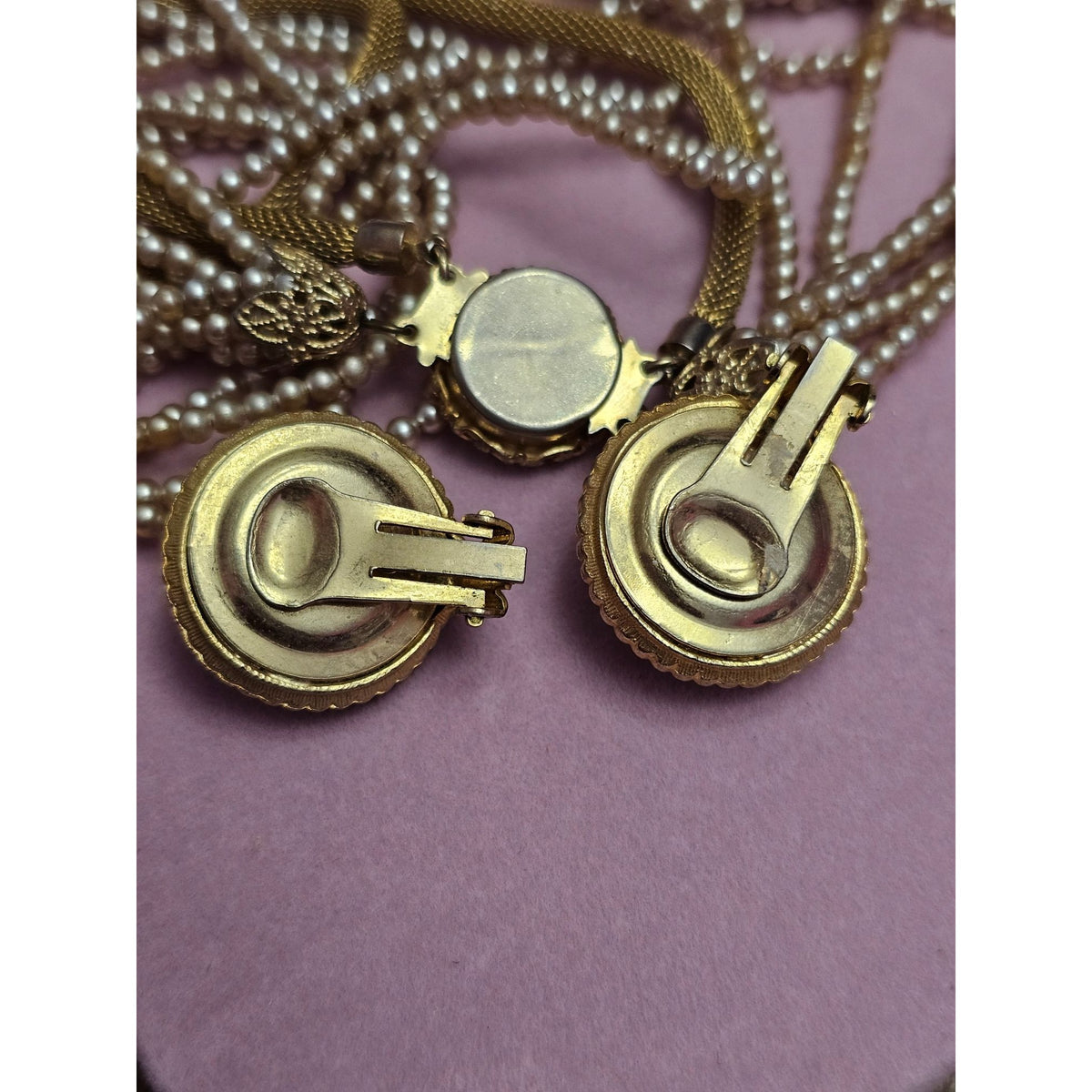 (754) Vintage Multi-Strand Faux Pearl & Gold Mesh Necklace With Clip-On Earrings Set