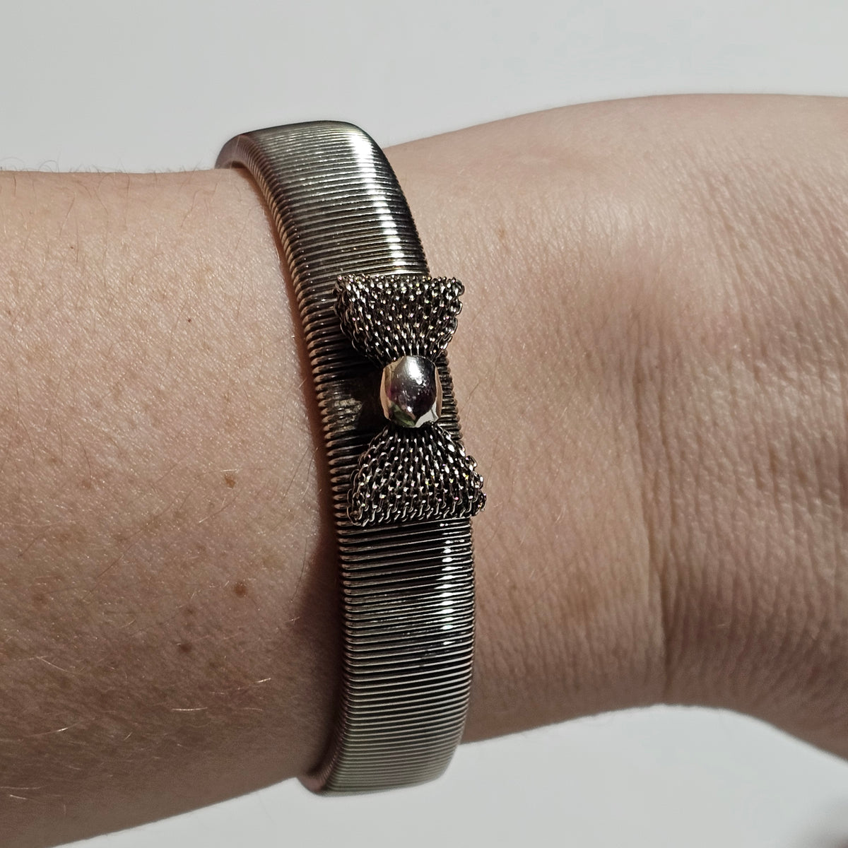 Silver-tone Mesh Omega Stretch Bracelet Bow Tie Vintage Coquette