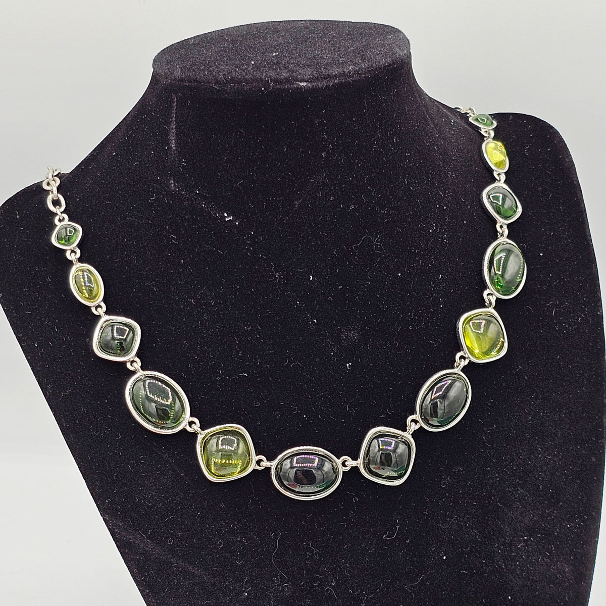 (44) Napier Vintage Silver-tone Iridescent Translucent Green Stone Necklace